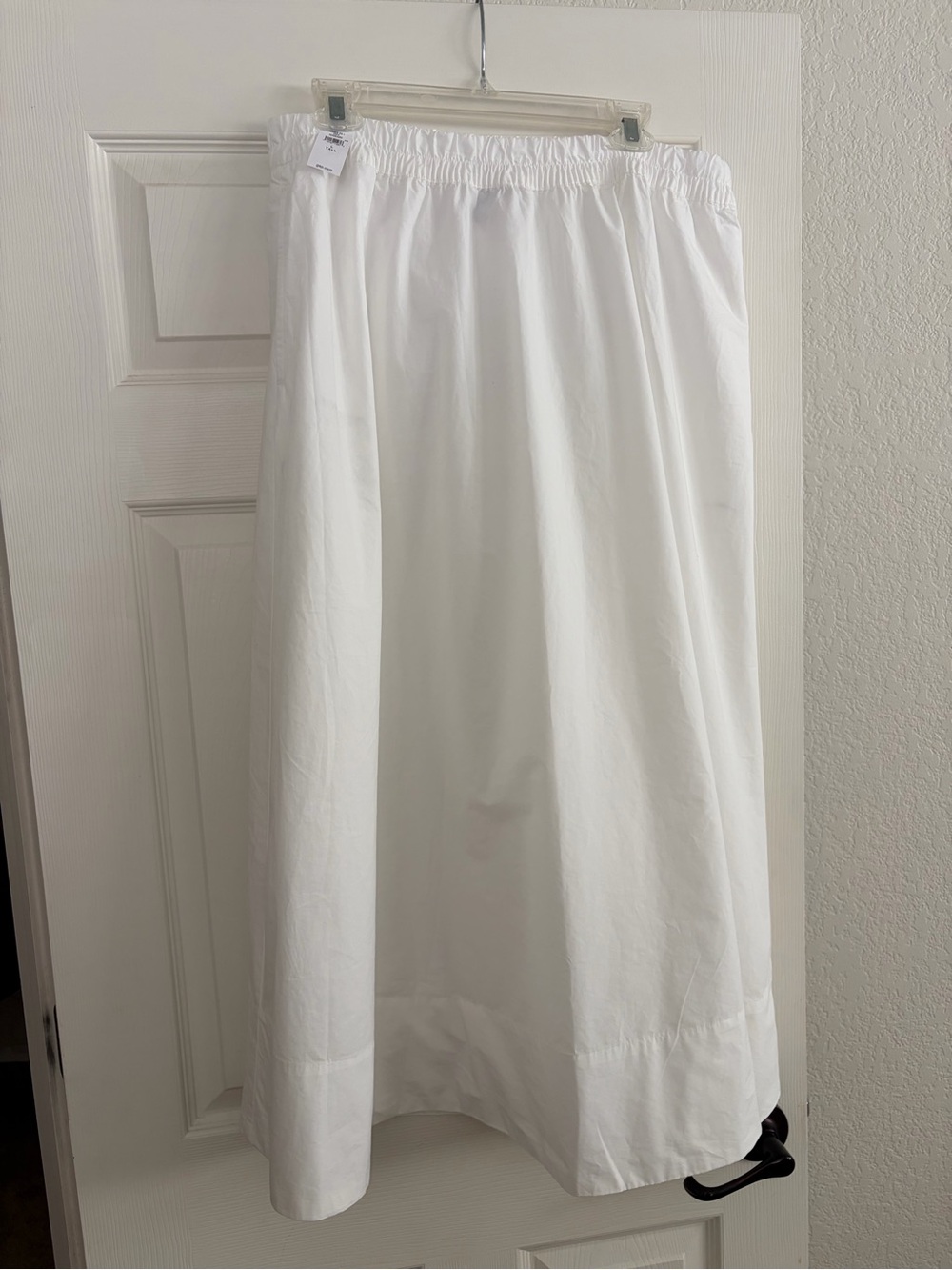 GAP White Full-Length Elastic Waist Maxi Skirt